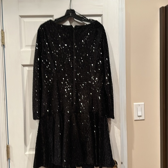 Eliza J - Picture 6 of 8